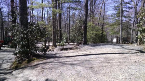 Linville Falls Campground, RV Park, and Cabins, Newland